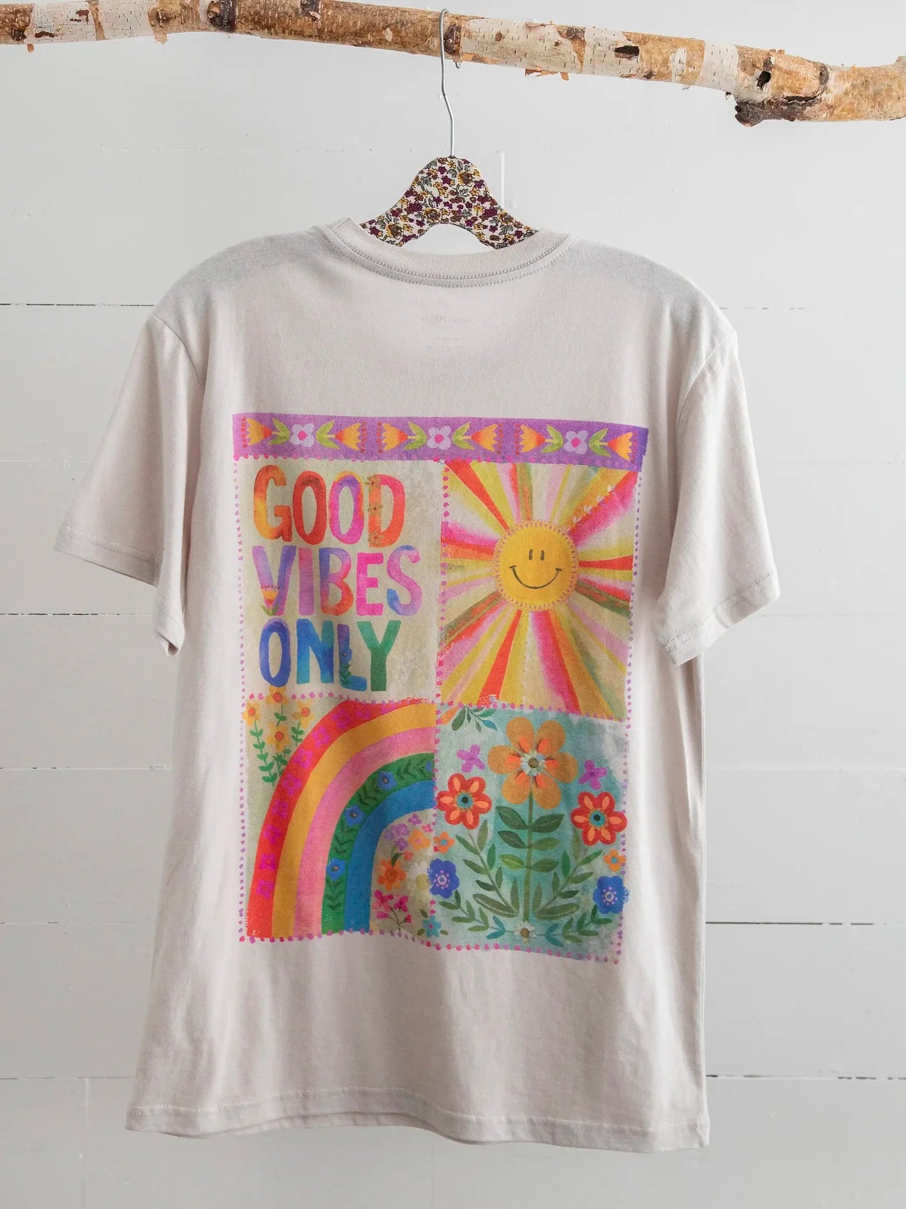 Good Vibes Only Comfy Tee Shirt