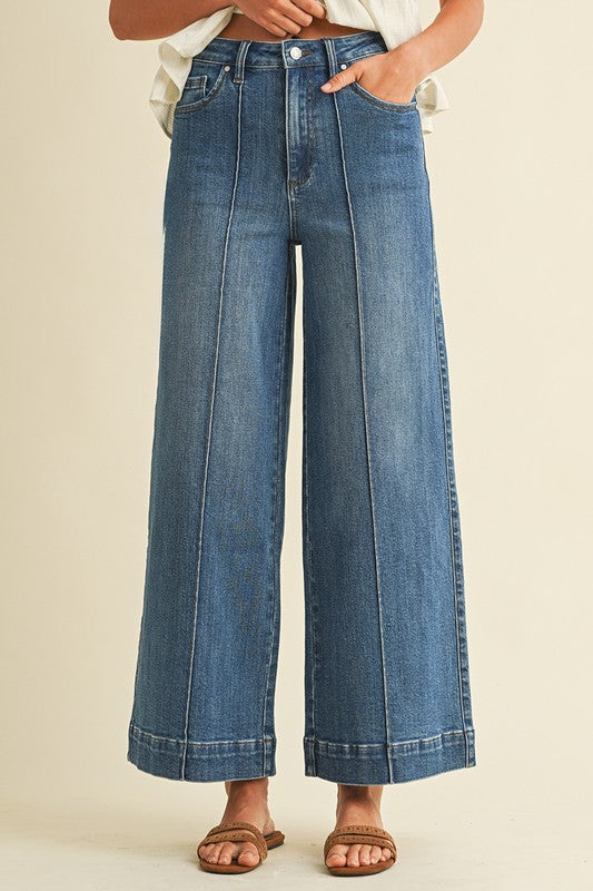Skyline High Rise Jeans