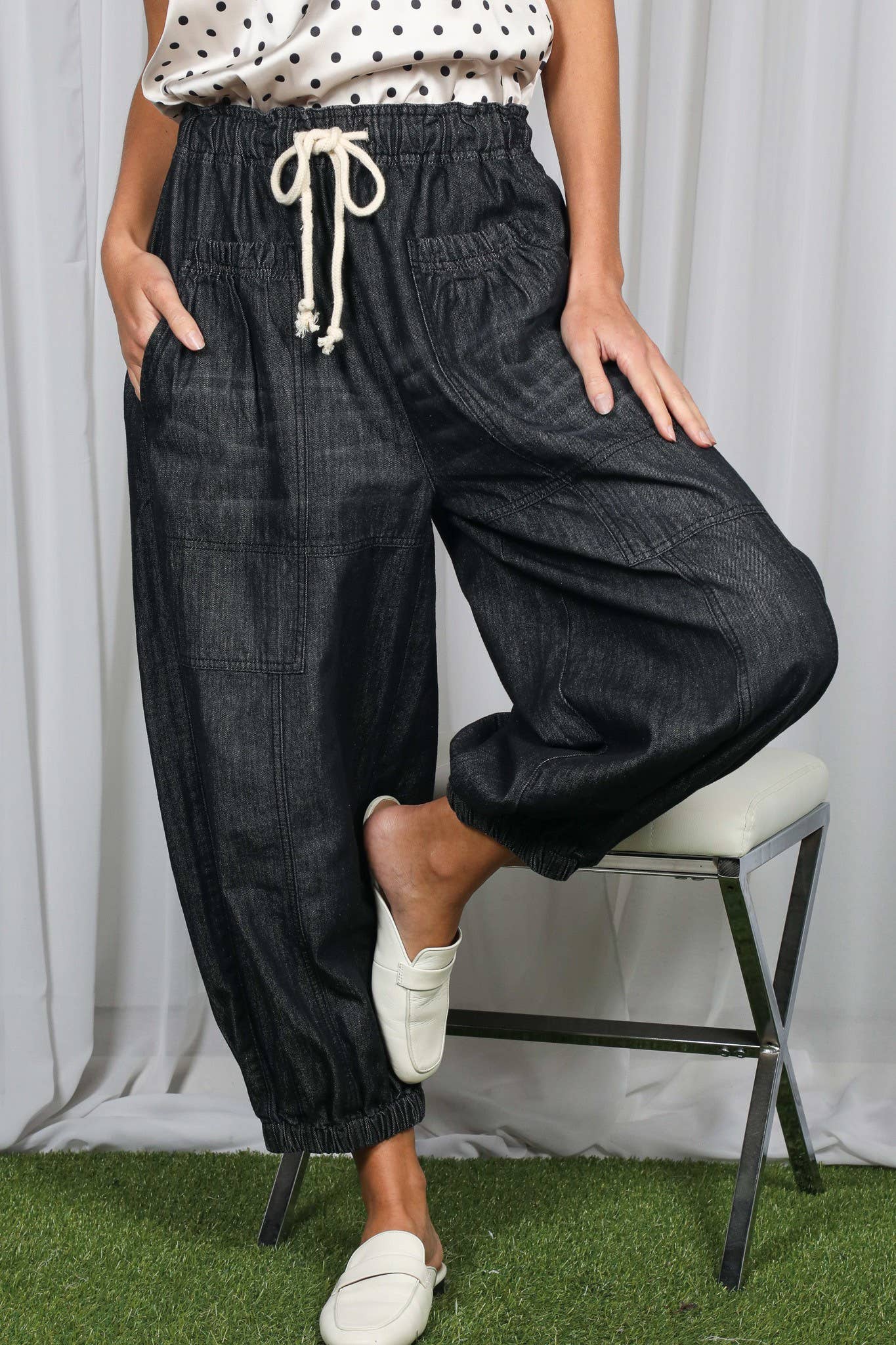 Casual Patch Pockets  Crop Barrel Jeans