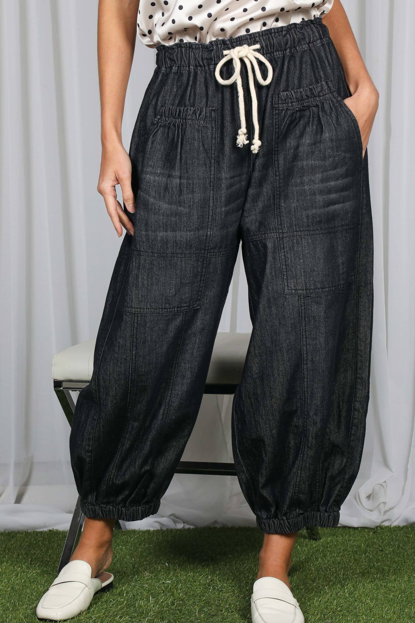 Casual Patch Pockets  Crop Barrel Jeans
