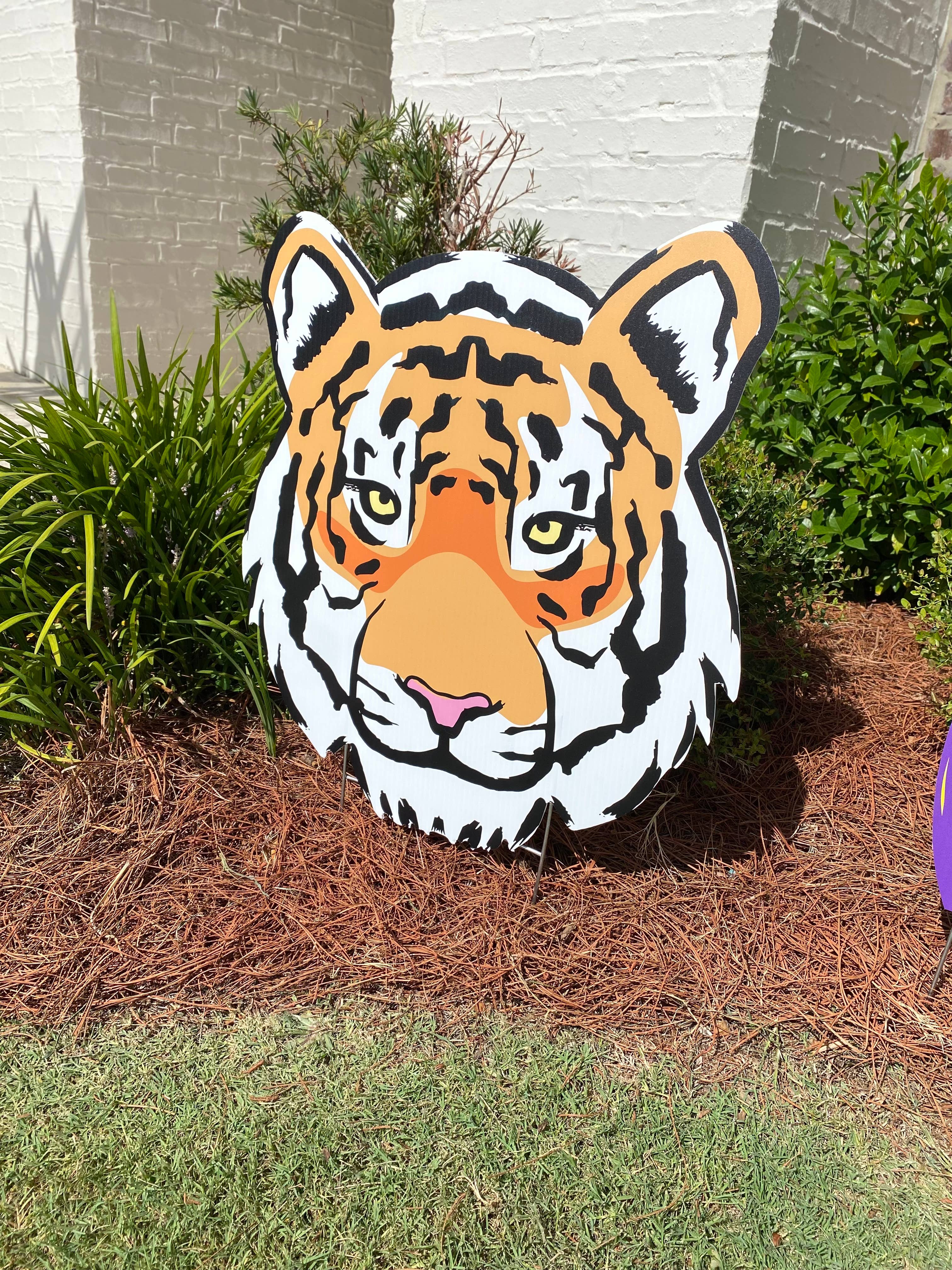 Tiger Head Yard Sign